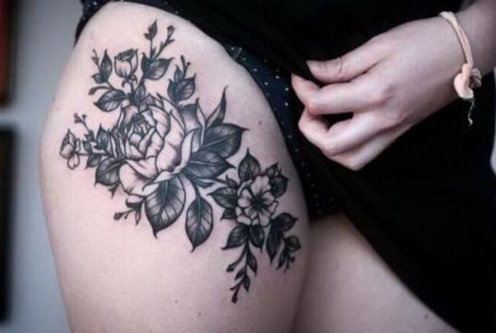 Attractive Thigh Tattoo With A Rose