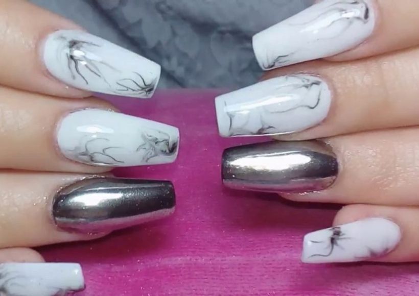 marble effect nails