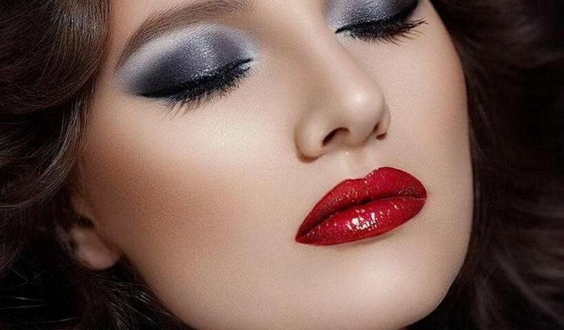 How To Apply Red Lipstick To Increase Its Duration